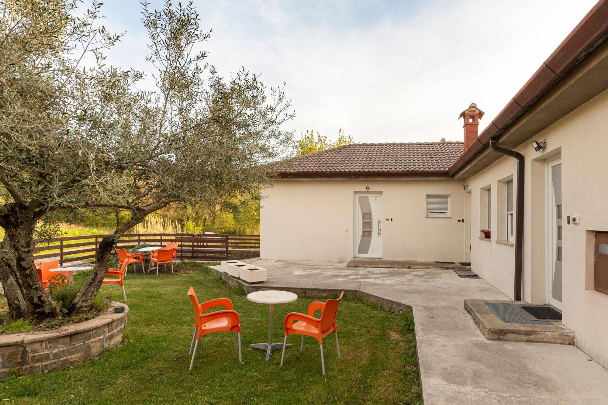 Apartments Souranded By Forest With Sea View Копер Экстерьер фото